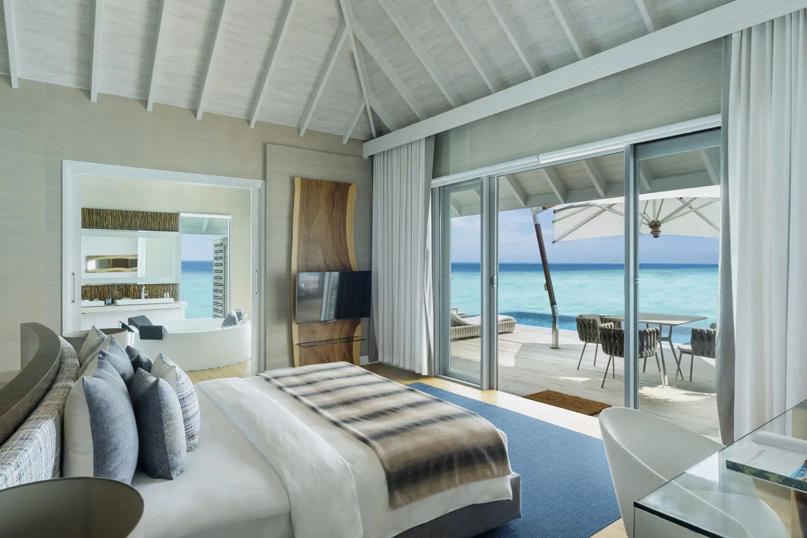 Niva Velassaru Maldives